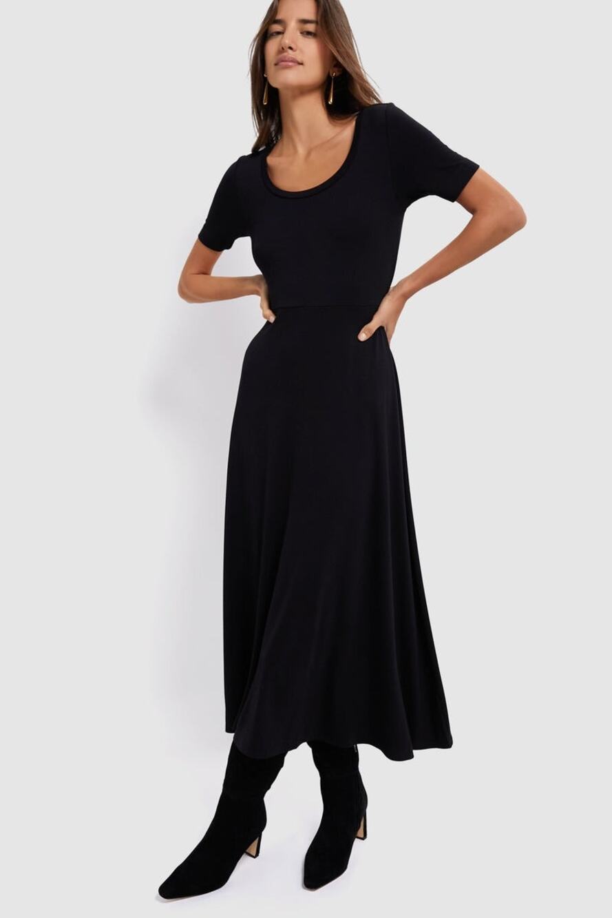 TUCKERNUCK Black Short Sleeve Sara Maxi Dress Size M NWT Retail $158